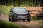 Volvo V60 D4 Cross Country 2015 года